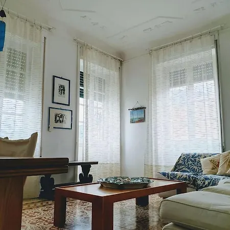 Casa Sul Mare, Grande Apartamento Levanto