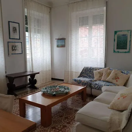 Casa Sul Mare, Grande